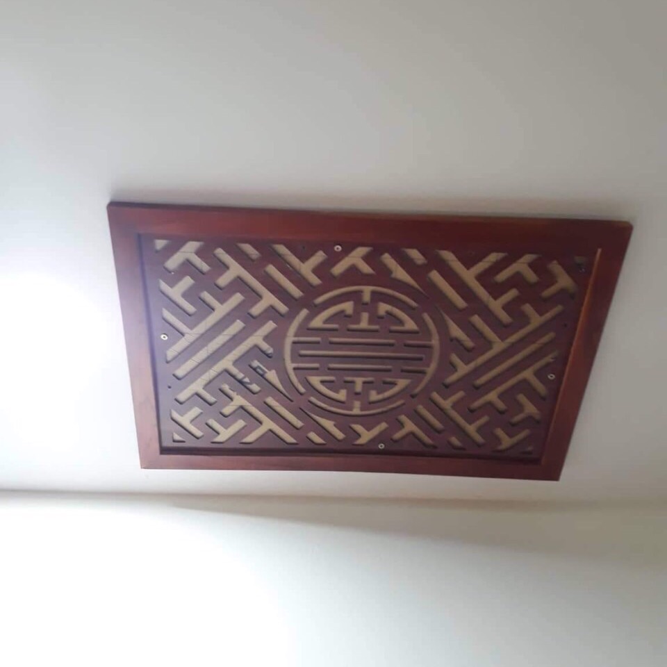 Tấm chắn khói hương bàn thờ kích thước 41x61 màu cánh dán