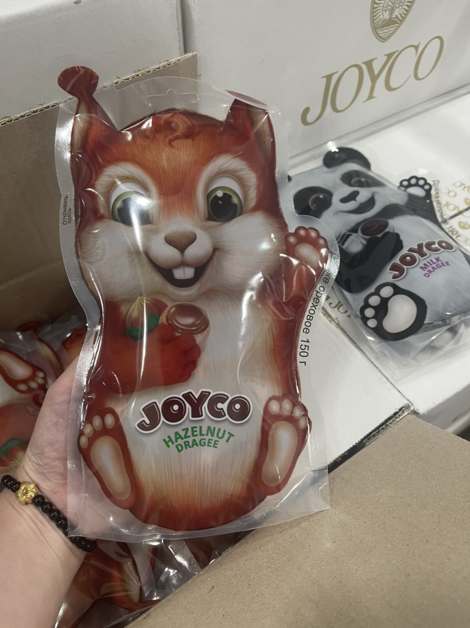 Kẹo Sóc Socola Joyco Hazelnut Nga 150g