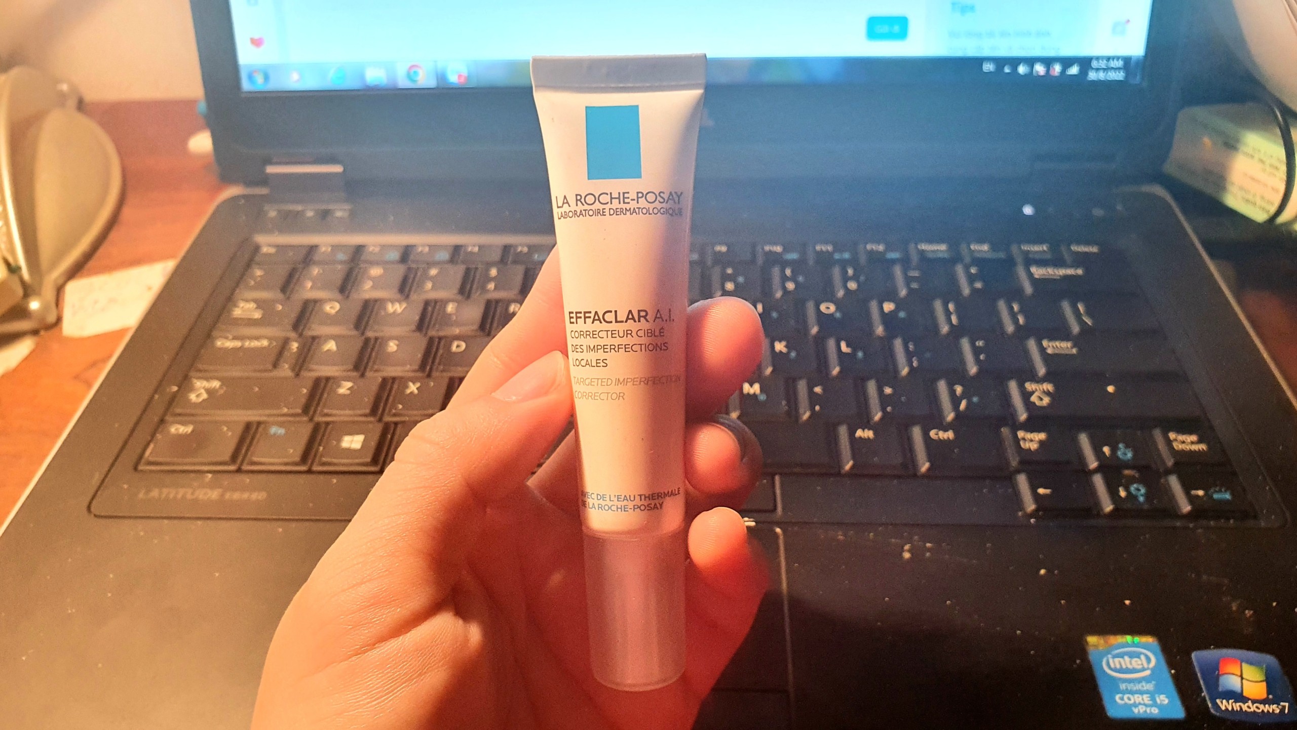 Kem dưỡng chấm mụn giảm tấy đỏ, khô ngòi mụn Laroche Posay Effaclar Al 15ml