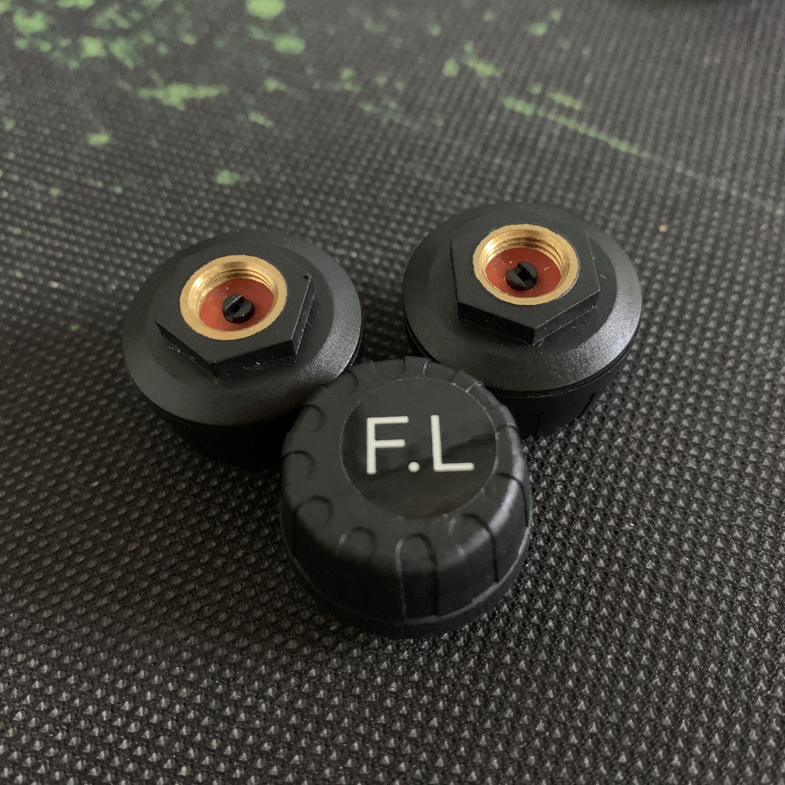 Đầu Van Cảm Biến Áp Suất Lốp Van Ngoài TPMS - Trước Trái (F.L)