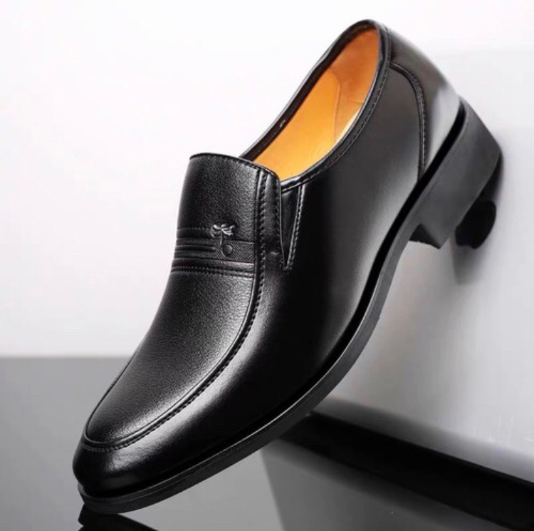 Giày lười nam da bò tấm ,mẫu giày nam siêu đẹp cho mọi lứa tuổi.Đế cao su khâu full