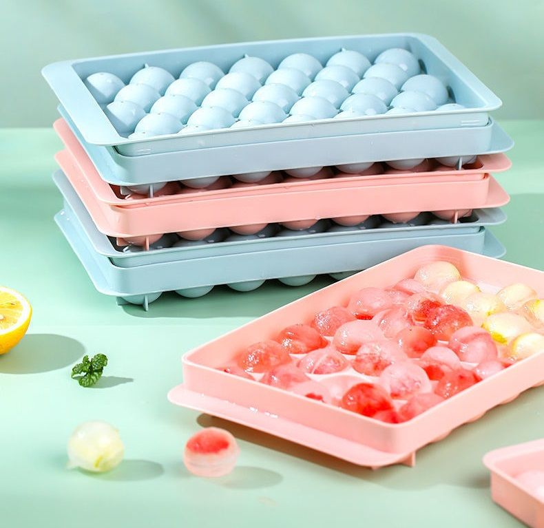 Khay làm đá viên tròn, khuôn làm đá nhựa Việt Nhật 33 viên