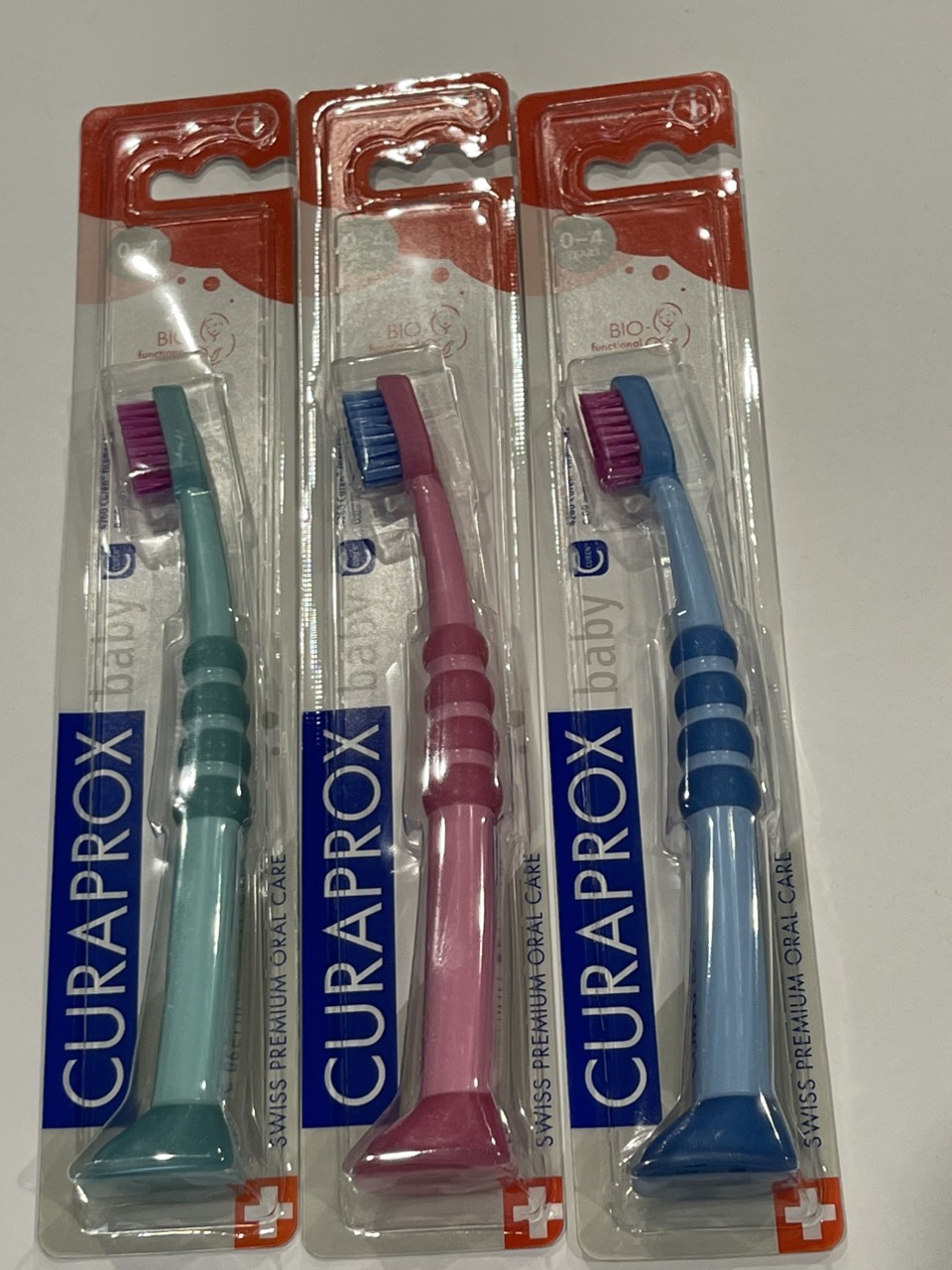 Bàn chải đánh răng trẻ em Curakid CK 4260 - Curaprox
