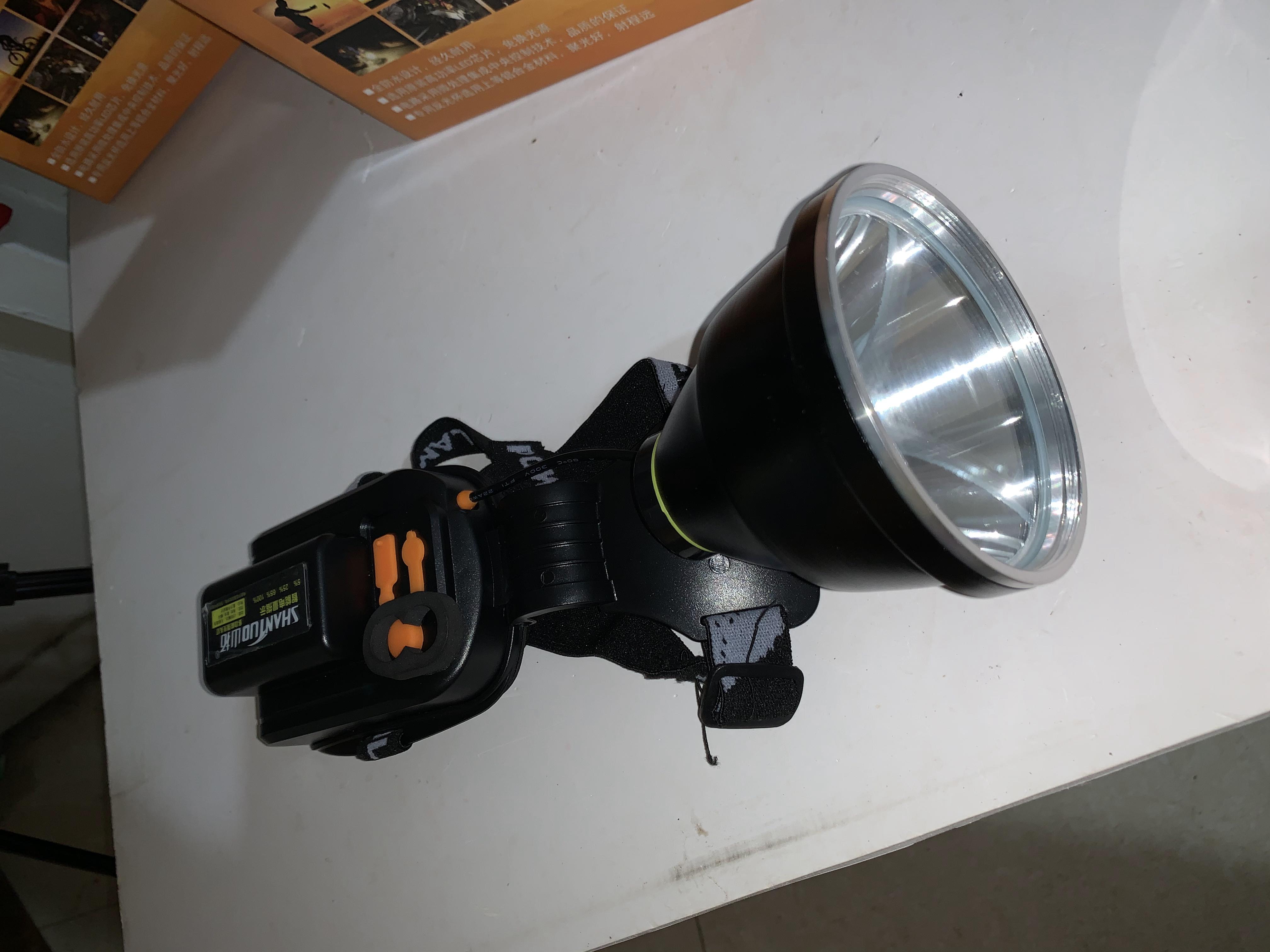 ĐÈN PIN ĐỘI ĐẦU SIÊU SÁNG PIN KHỦNG T3065