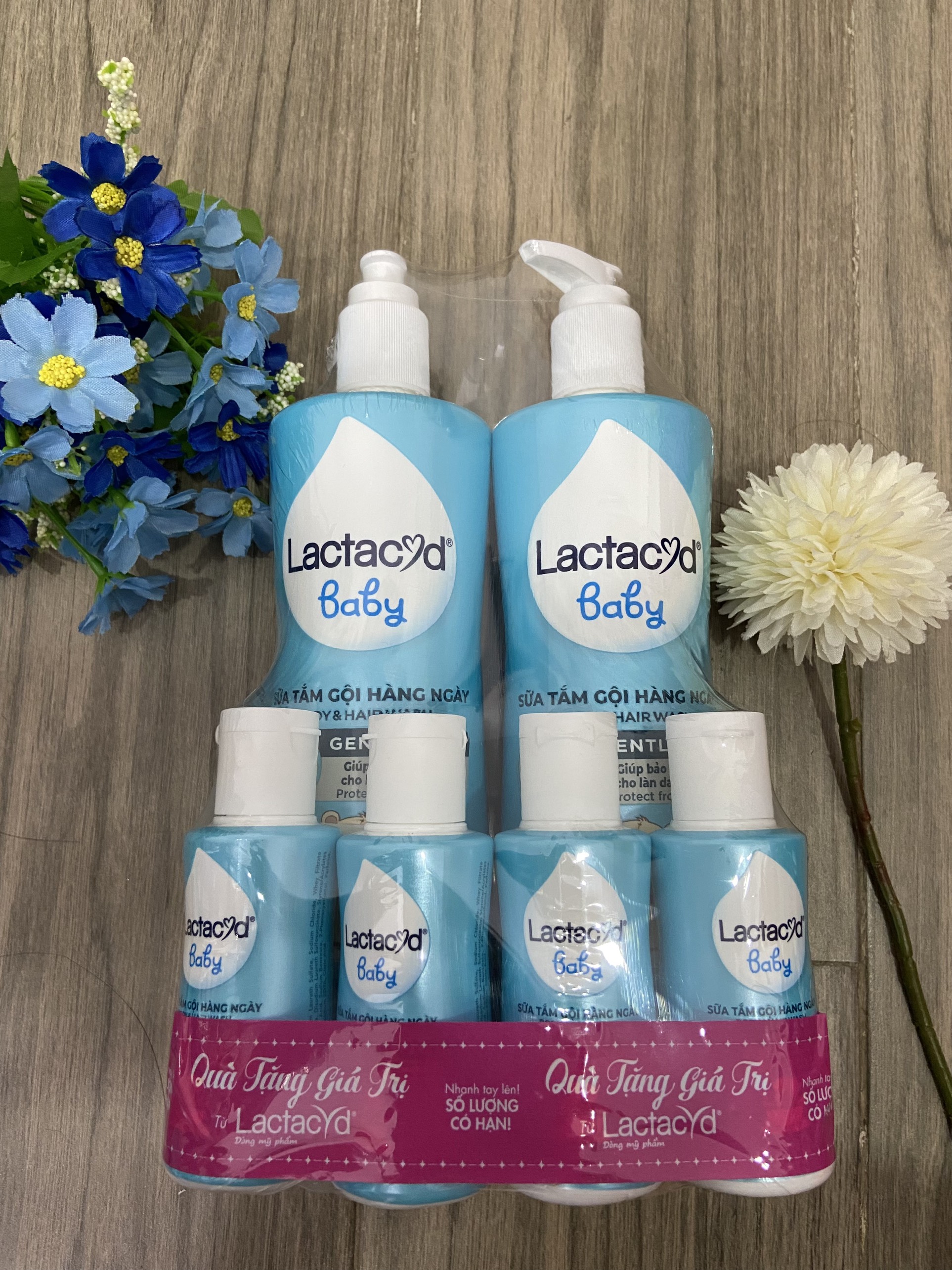 Combo 2 Sữa tắm gội trẻ em Lactacyd 500ML tặng 4 Sữa tắm gội trẻ em Lactacyd 60ml