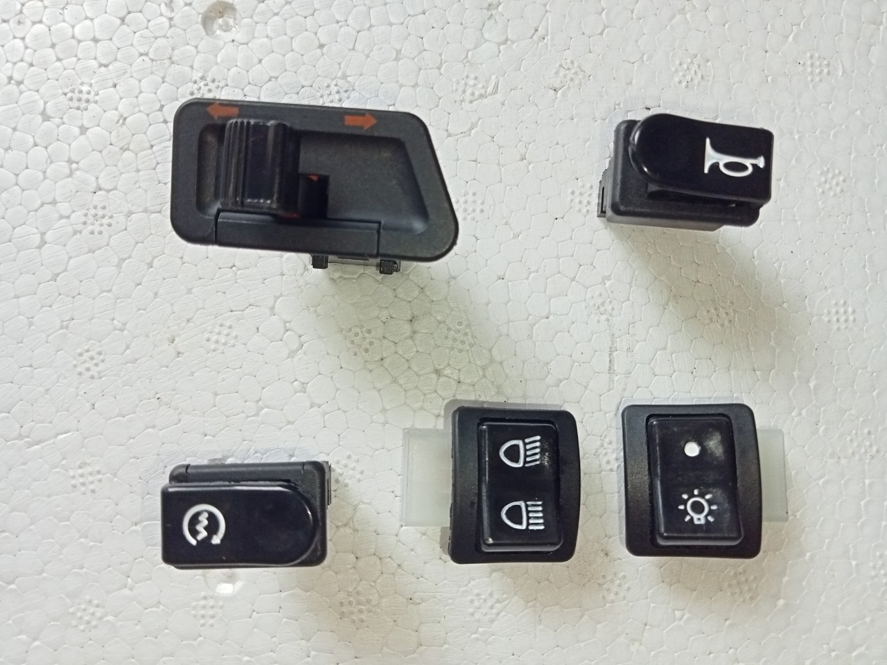 Bộ 5 nút công tắc xe wave a rs 100 wave cá