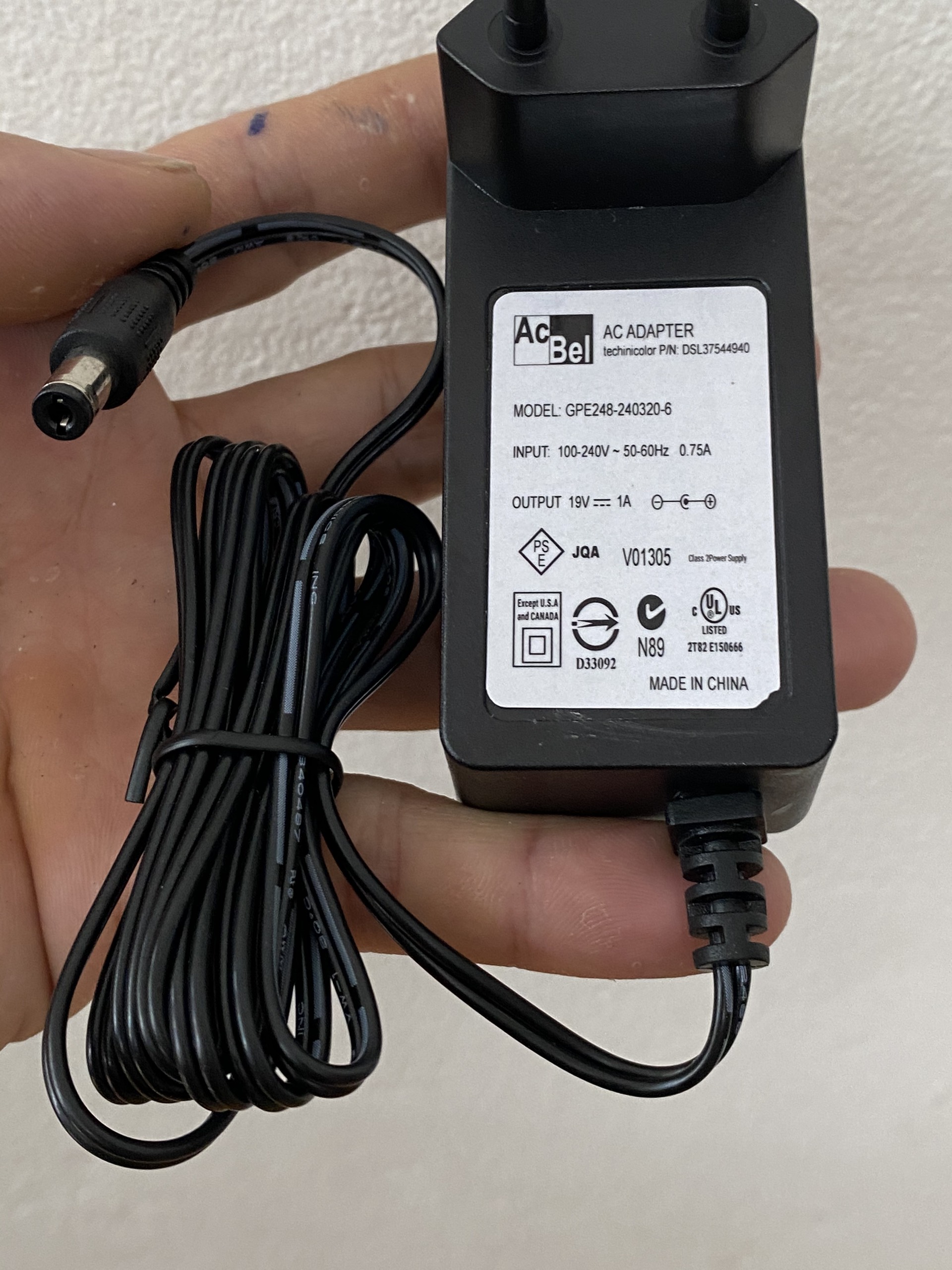 Cục nguồn 19V 1A nguyên bản acbel phân phối