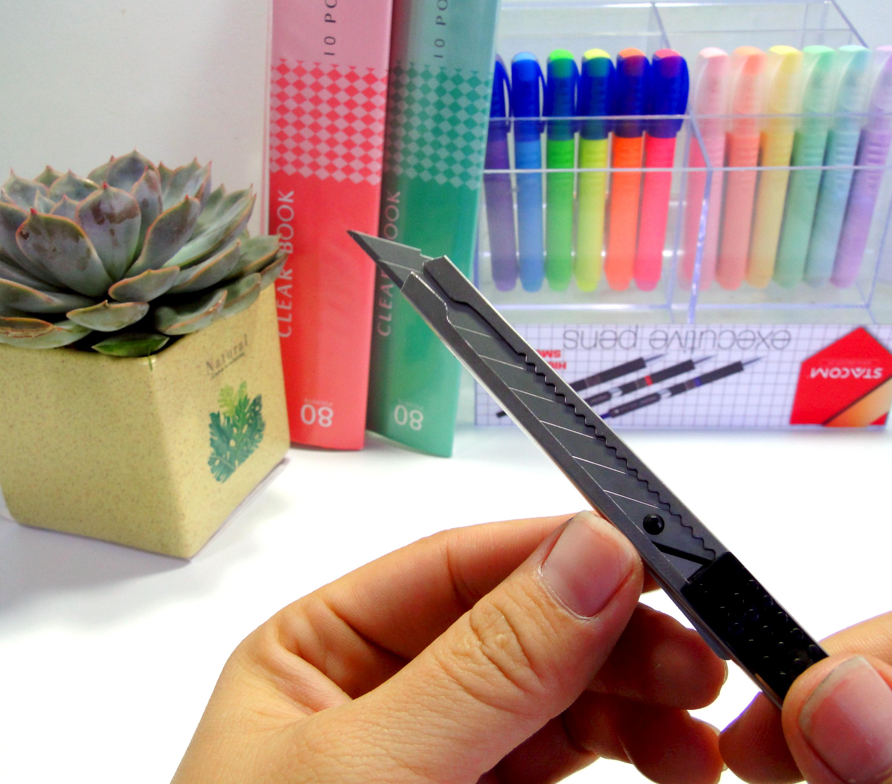 Dao trổ nhỏ thân kim loại mũi nhọn 30 độ