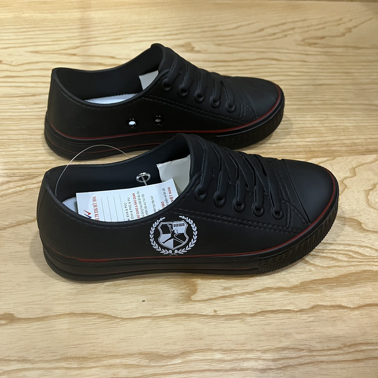 Giày sneaker nam nữ Duwa DH036, chất liệu eva siêu nhẹ siêu bền chống nước, đi mưa lội nước thoải mái. Hàng chính hãng