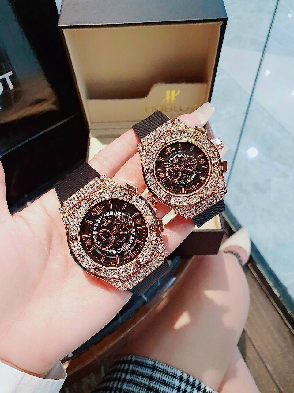 Đồng hồ cặp , đồng hồ hàng nhâp khẩu Nhật Bản có 2 size 42 và 34 cho nam và nữ
