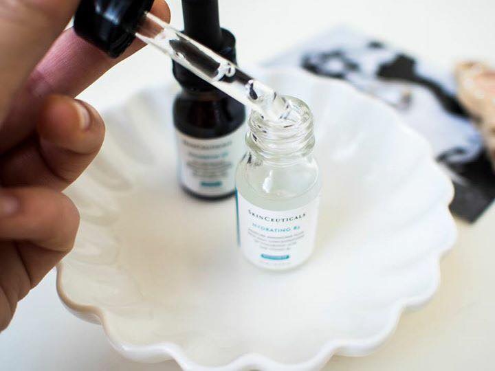 Serum B5 Skinceuticals serum cấp nước phục hồi da SkinCeuticals Hydrating B5 Gel (Bản Pháp-phù hợp da nhạy cảm,thành phần có thêm UREA,cấp ẩm tốt hơn bản Mỹ)