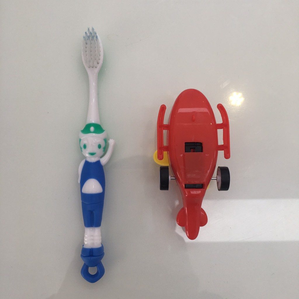 Combo 2 bộ bàn trải đánh răng trẻ em siêu mềm cao cấp tặng kèm đồ chơi cho bé TD2015-2TOOTHBRUSH