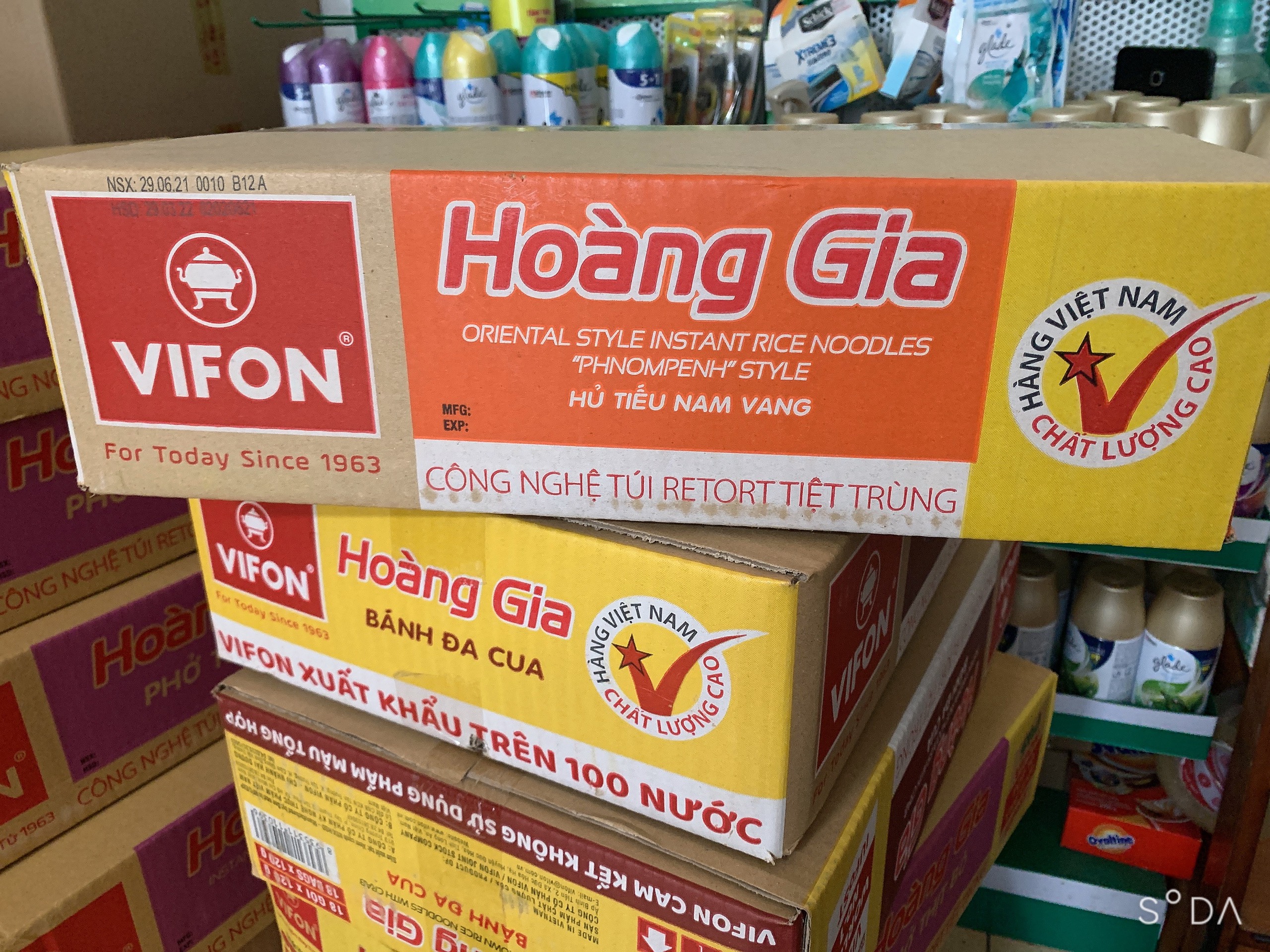 Thùng 18 gói hoàng gia hủ tiếu nam vang 120gr