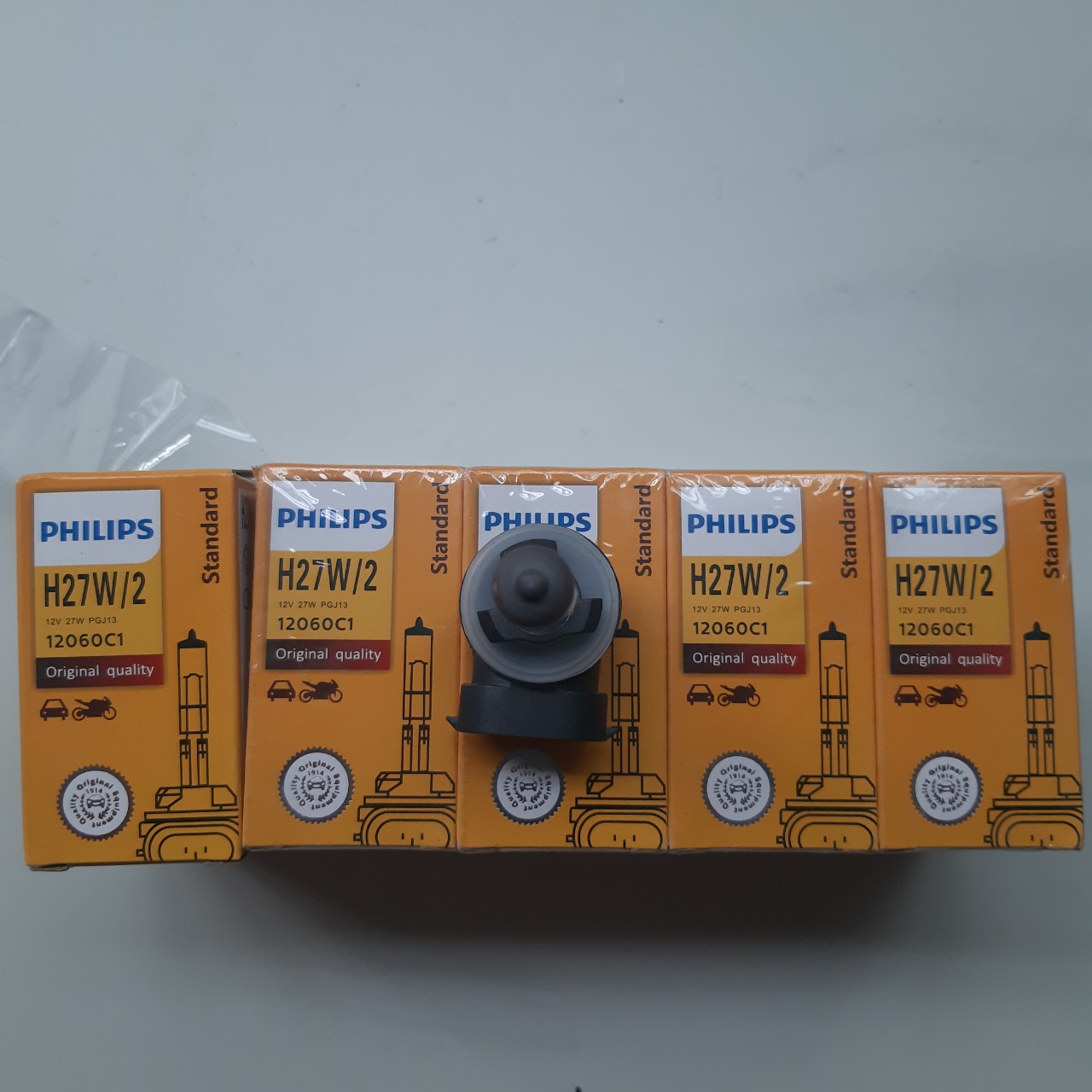 Bóng đèn halogen ô tô h27w/2 12v 27w. philips original