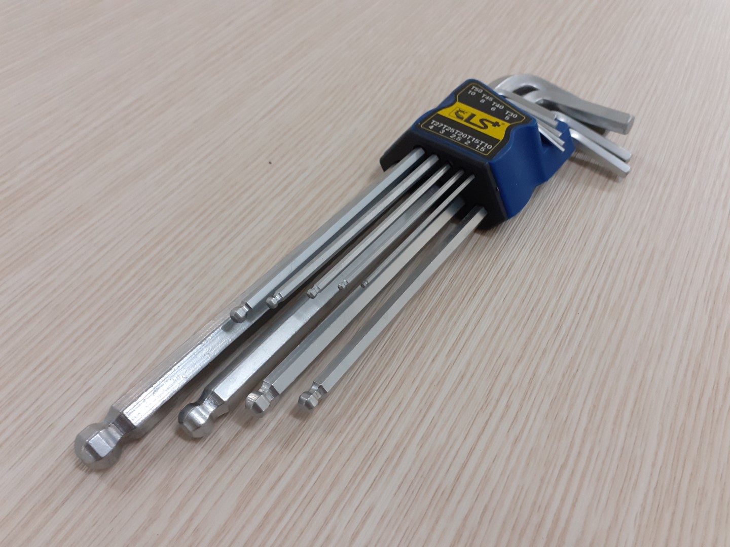 Bộ lục giác, lục giác đa năng gồm 9 cây có đầu bi, độ cứng HRC 50-55 hiệu LS+ cao cấp đa năng với kích thước lục giác từ 1.5 - 10mm