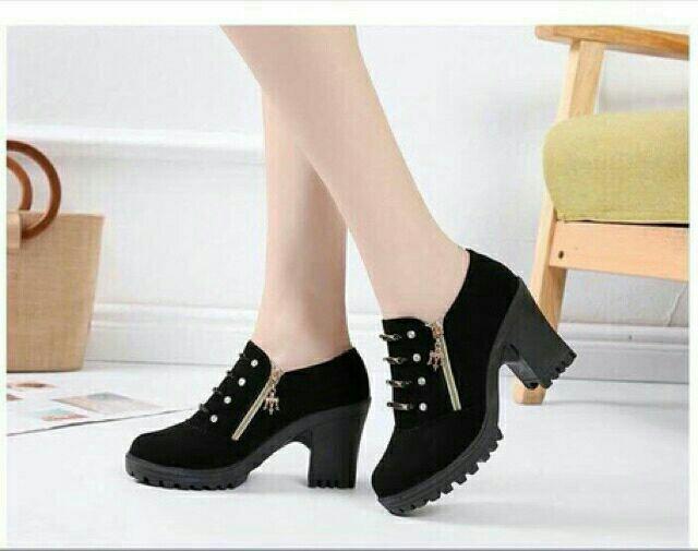 Bốt đính hạt ngọc siêu đẹp linh shop