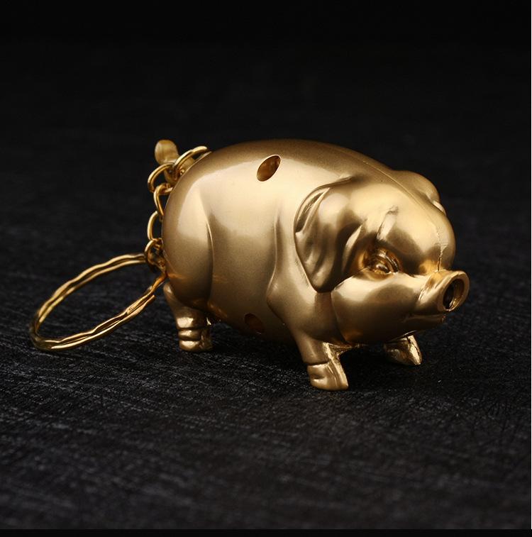 Bật lửa gas hình chú Heo vàng, có móc khóa độc đáo lạ mắt (Vàng)