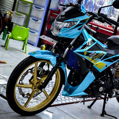 Tem Satria Xanh Đen Xịn Xò