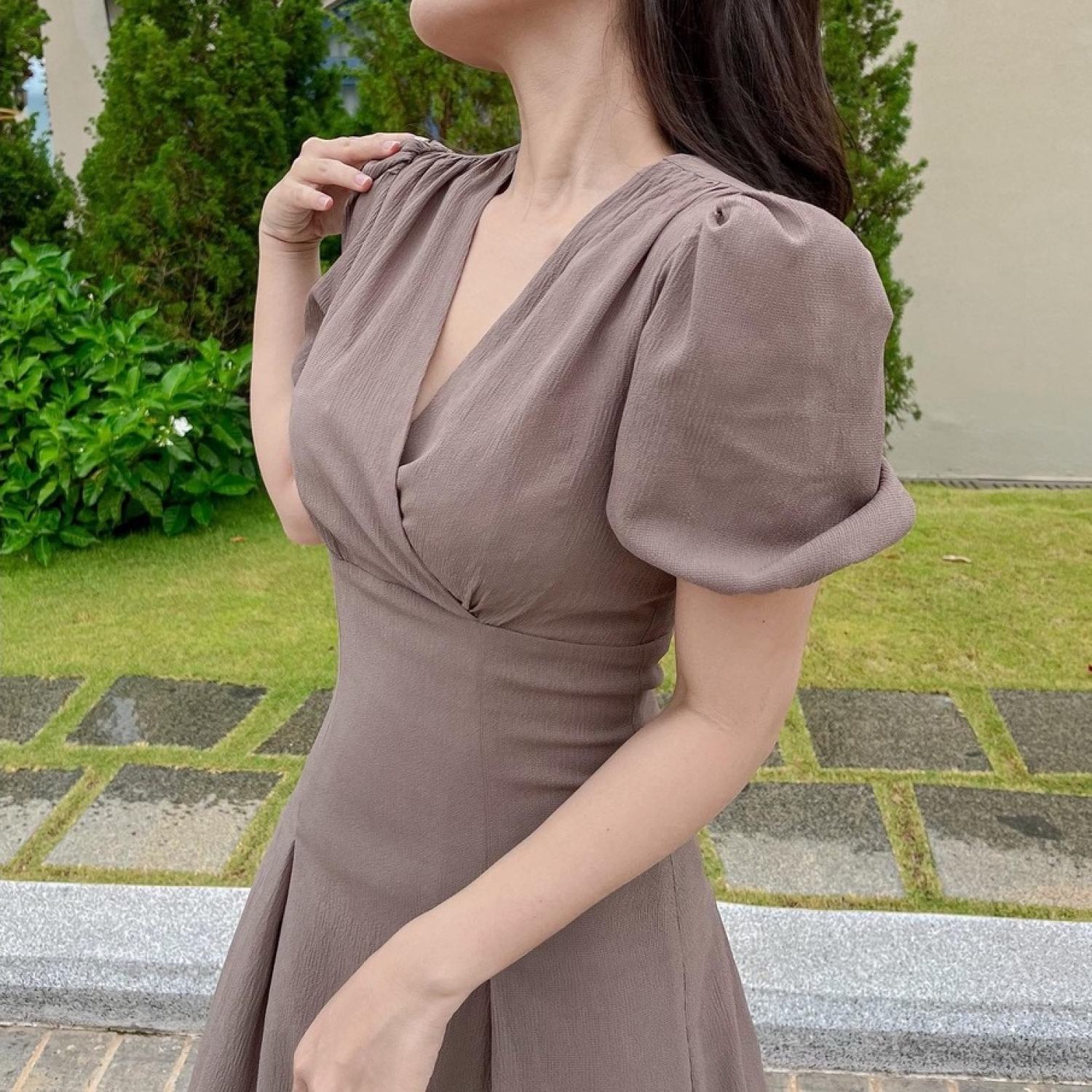 Đầm luia - đầm dài chỗ v xếp li eo