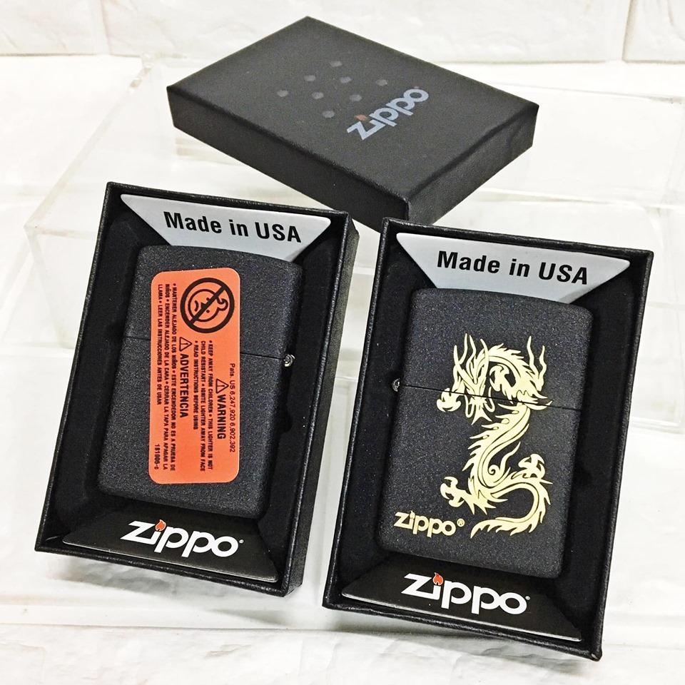 [HCM]BẬT LỬA ZIPPO MỸ ĐEN NHÁM HÌNH RỒNG (CÓ TEM ĐỎ) - (XÀI XĂNG)