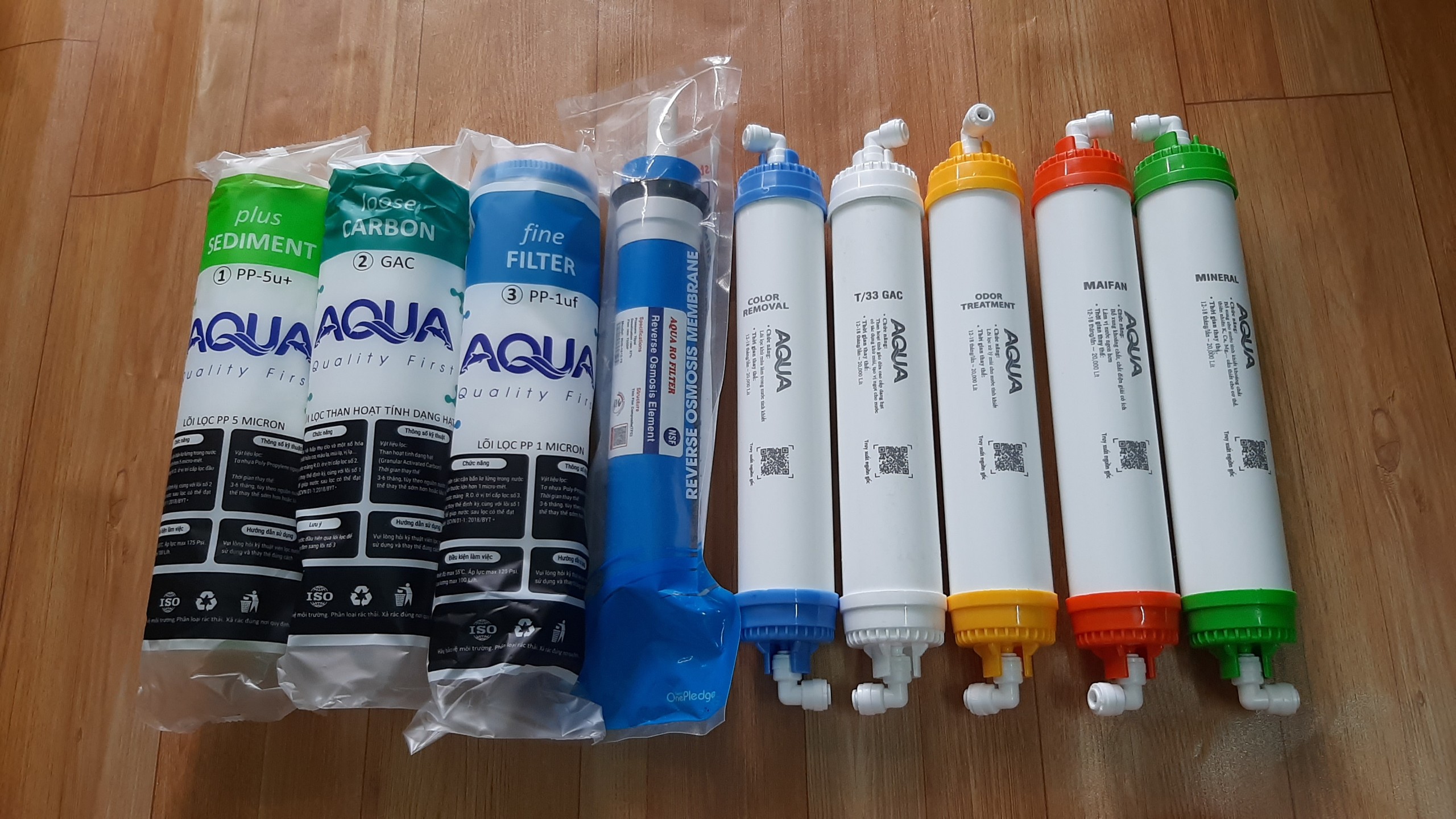 Combo 9 lõi lọc aqua từ 1 đến 9 .gồm lõi lọc 123.màng ro aqua,lõi khoáng 56789