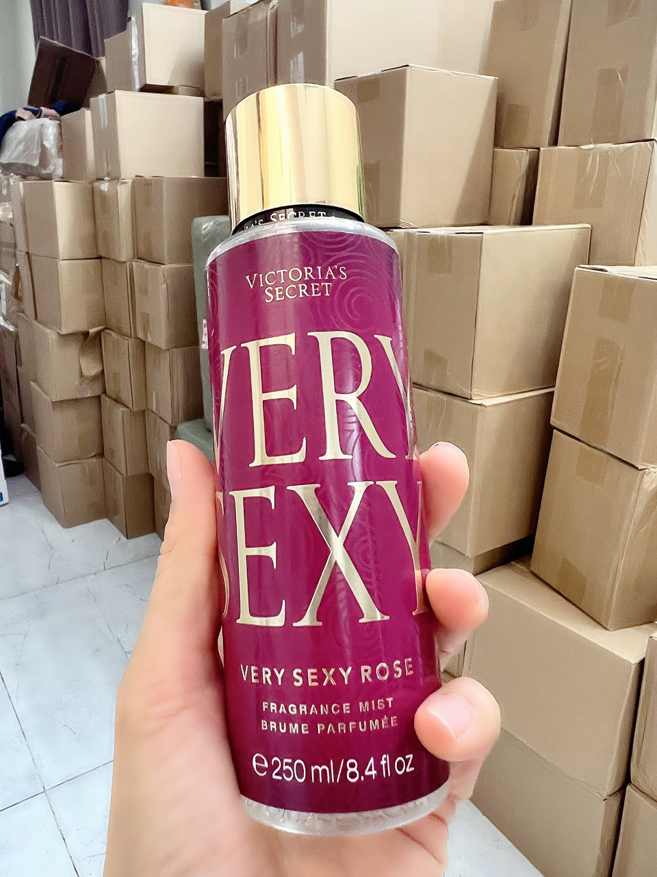 Xịt thơm body mist hương nước hoa vic 250ml - sendana