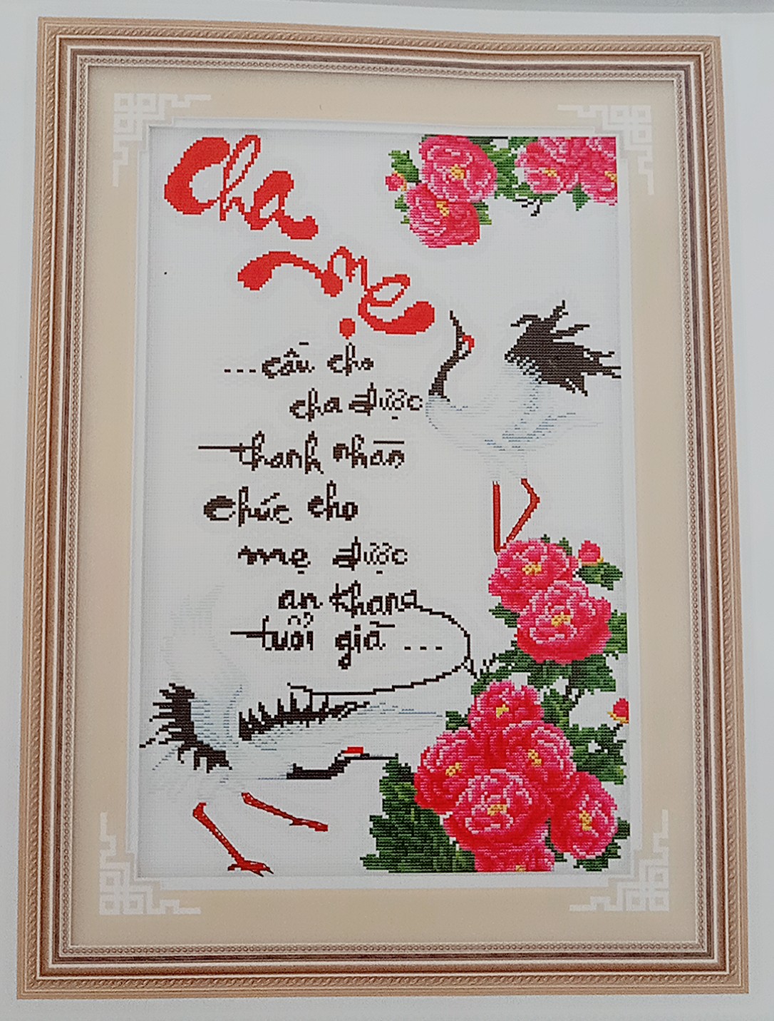 Xả lỗ tranh thêu kín Cha mẹ kích thước 44*64cm