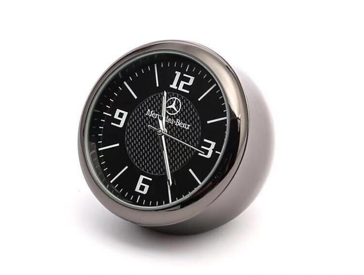 Đồng Hồ Dạ Quang Màu Xanh Logo Mercedes-Benz Đồng hồ Máy Điện Tử, Giúp Trang Trí Nội Thất Trên Xe Ô Tô trở lên tinh tế hoàn hảo hơn, sang trọng hơn.