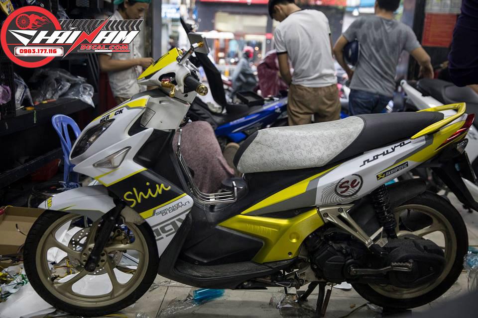 Tem Trùm Nouvo 4 LX Trắng Vàng Semakin