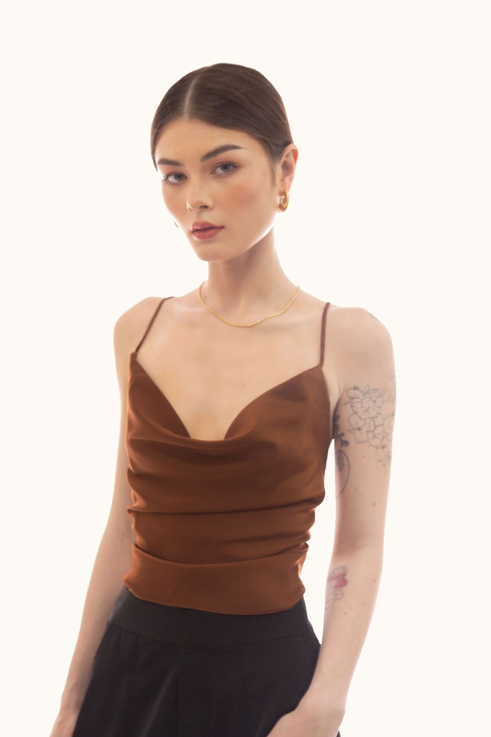 Áo hai dây cổ đổ rachel daphale