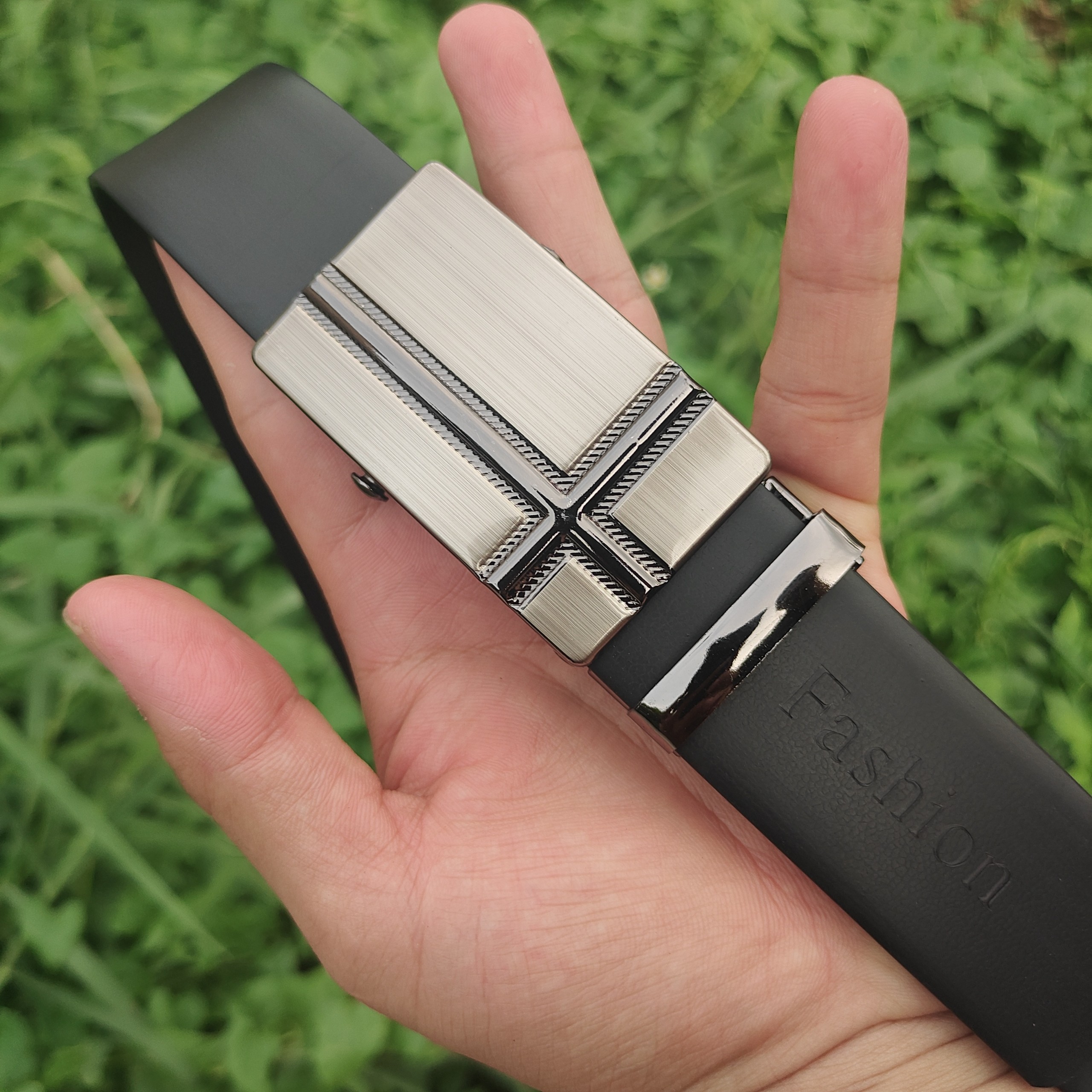 [HÀNG XỊN] Thắt Lưng Nam FREESHIP Dây Nịt Nam Khóa Lăn Chống Gỉ Kết Hợp Dây Cao Su Đúc Nguyên Khối Siêu Bền Kể Cả khi Ngâm Nước Hoặc Vặn xoắn Bảo Hành 1 Năm Cam Kết Hàng Y Hình su05