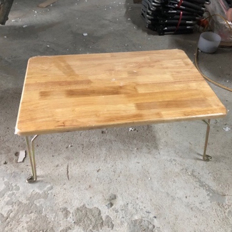 Bàn gỗ cao su chân gấp gọn đủ kích cỡ.gỗ cao su nguyên chất 100%