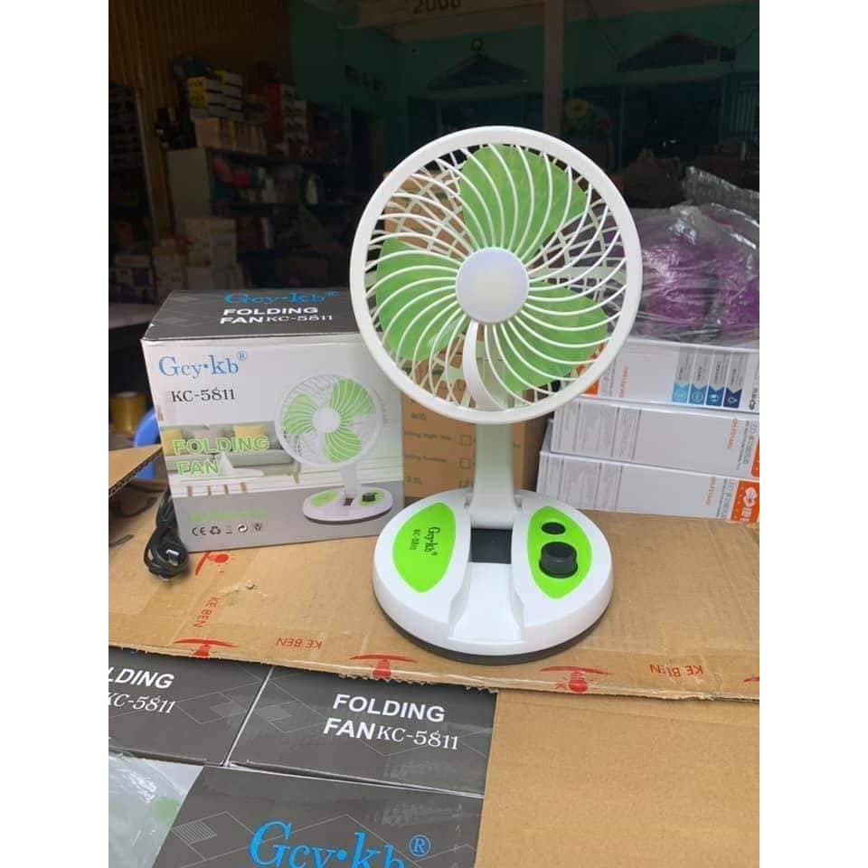 Quạt tích điện gấp gọn có đèn 5811