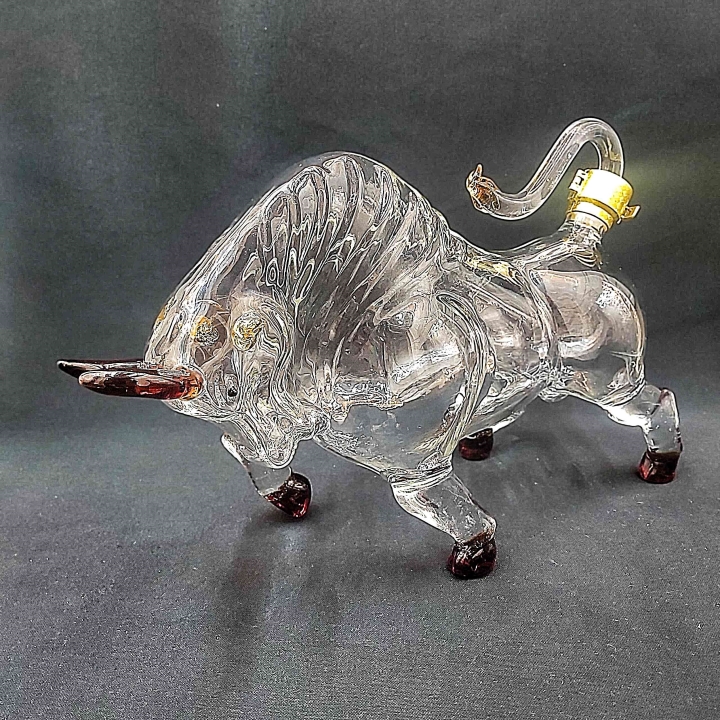 [HCM]Chai đựng rượu thủy tinh 1 lít cao cấp mẫu CON TRÂU – Vỏ chai rượu đẹp chai thủy tinh đựng rượu 1000ML – Món quà tân gia sinh nhật quà biếu lễ tết cực ý nghĩa (Mẫu E1)