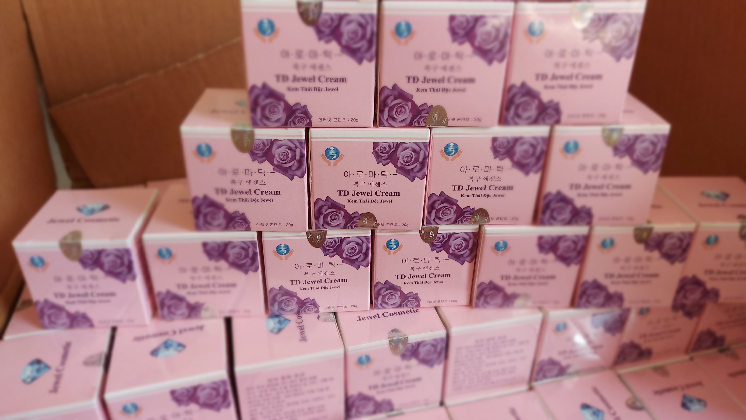 Kem Thải Độc Jewel Hàn Quốc giảm mụn mờ nám tàn nhang 20g