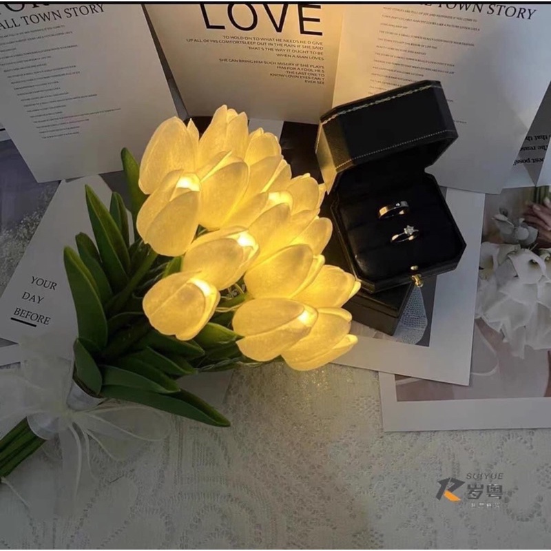 Set 10 bông hoa tulip có đèn led cực xinh - bó 10 bông hoa tulip giả gắn đèn led mùi thơm nhẹ, giống thật 99%