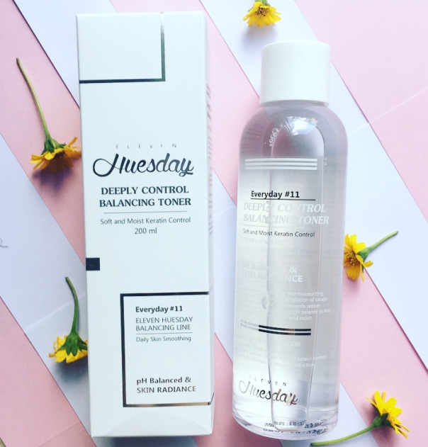Toner dưỡng ẩm huesday deeply control balancing toner