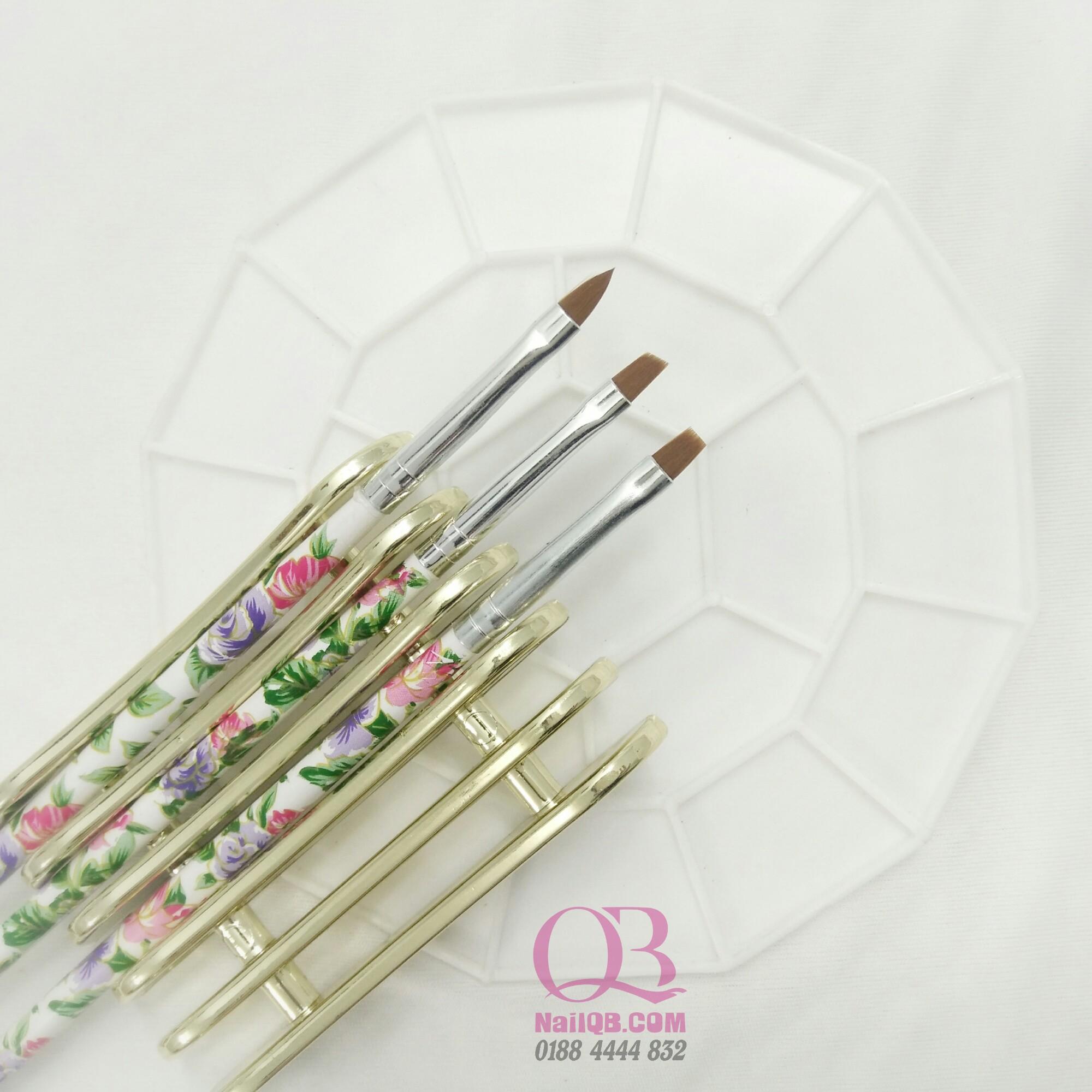 [HCM]Cọ vẽ móng bộ 3 cây cán bông