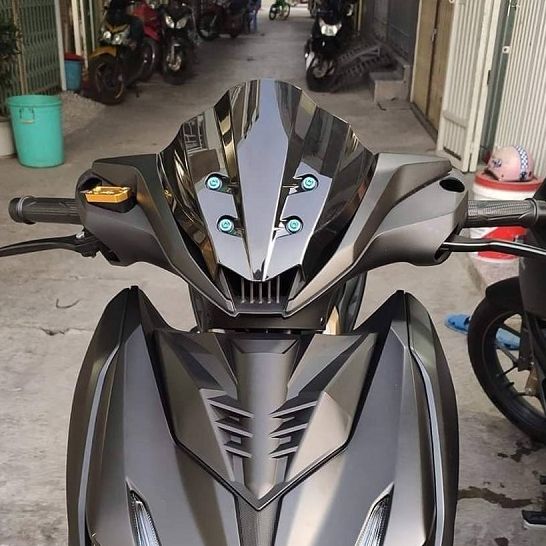 Mão Chắn Gió WINNER X V2 Kiểu Hãng Màu Đen Khói