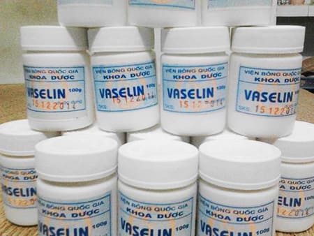 KEM NẺ VASELINE VIỆN BỎNG QUỐC GIA