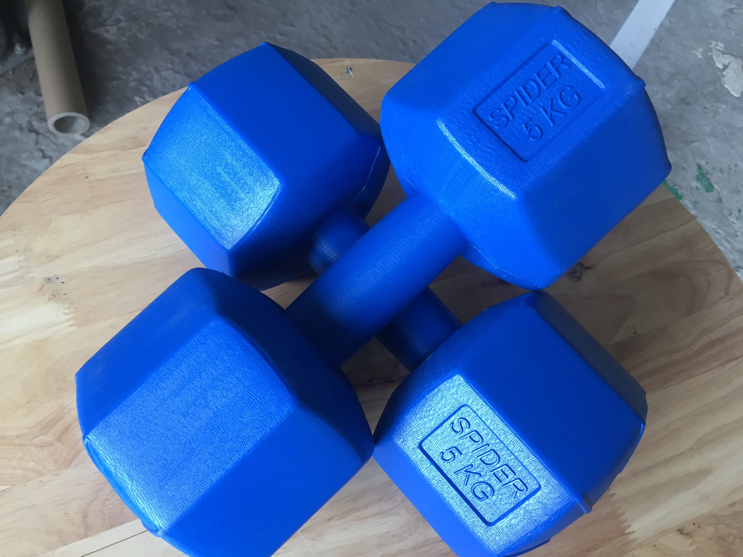 Bộ 2 tạ tay nhựa bát giác 5Kg