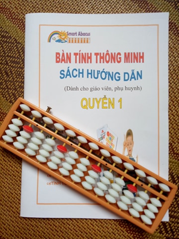 Bàn tính Soroban có nút bấm thông minh tặng kèm hướng dẫn, chất liệu nhựa cứng, trơn dễ gảy làm cho việc tính toán nhanh hơn