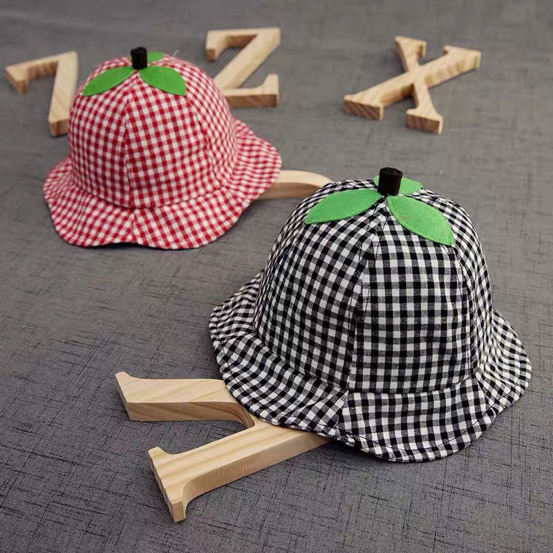 Mũ vành kẻ caro hình lá cho bé 9 tháng - 2 tuổi