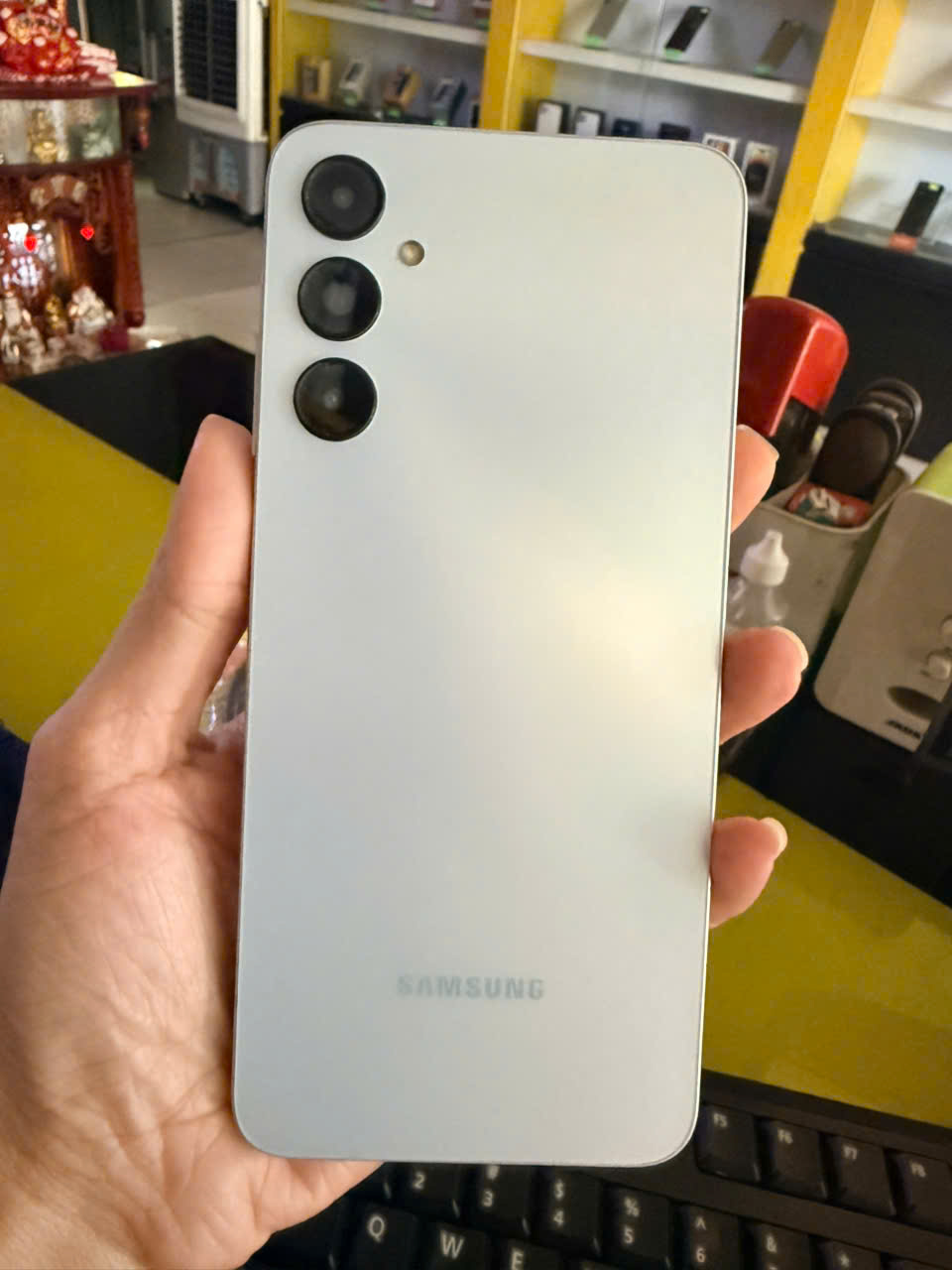 Samsung A05S 128Gb Phone. Old, but in 98% New Condition.