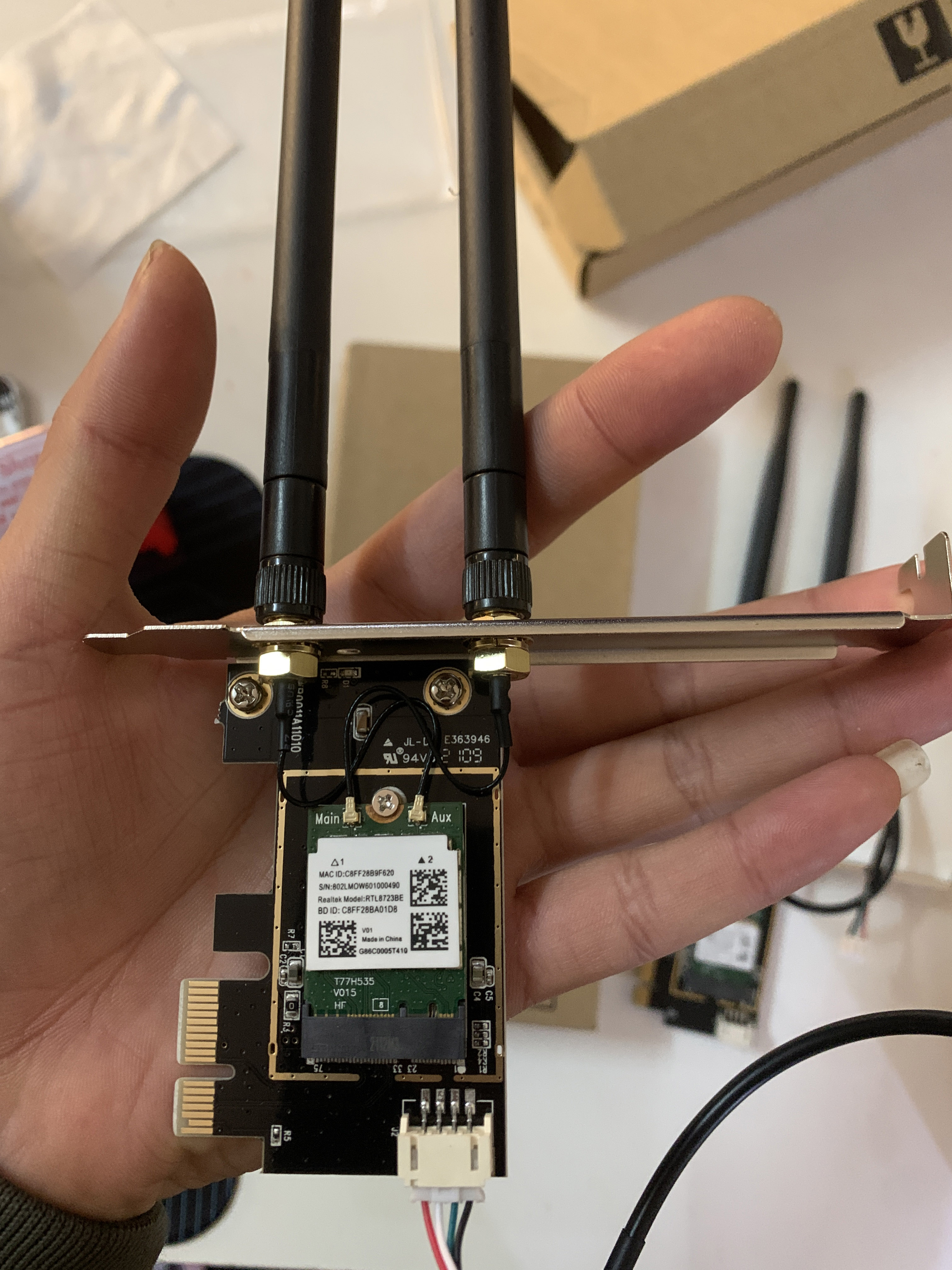 Card wifi bluetooth cho PC chip RTL8723BE, card wifi 300M bluetooth 4.2 cho máy tính để bàn PC