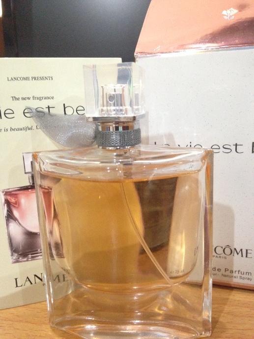 Nước hoa nữ lá vie est belle 75ml