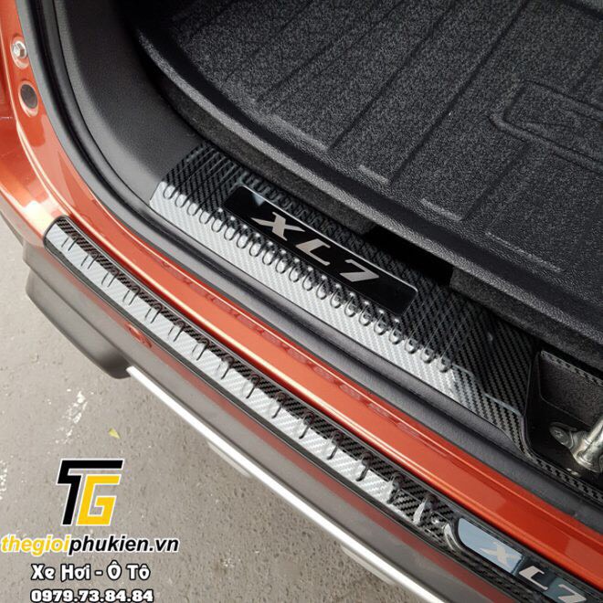 Ốp Cốp, Chống Trầy Cốp Carbon Suzuki XL7 Full Bộ 2 Chi Tiết