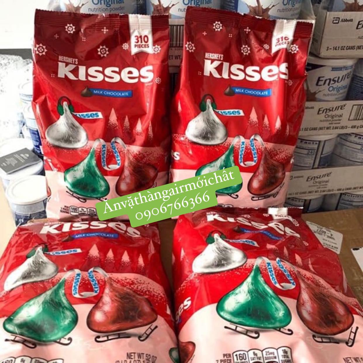 Socola sữa Hershey’s Kisses Milk Chocolate Mỹ Phiên Bản Christmas Gói 1.47 Kg
