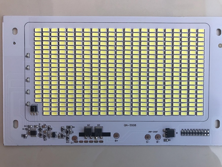 Led năng nượng mặt trời
