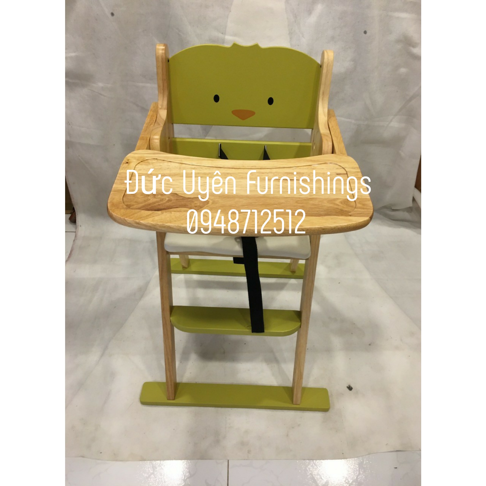 Ghế ăn dặm cho bé bằng gỗ